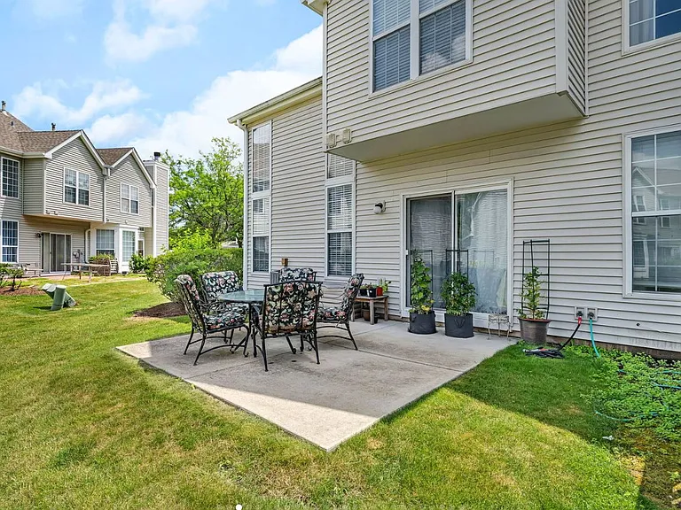 2173 Rossiter Pkwy — Photo 21