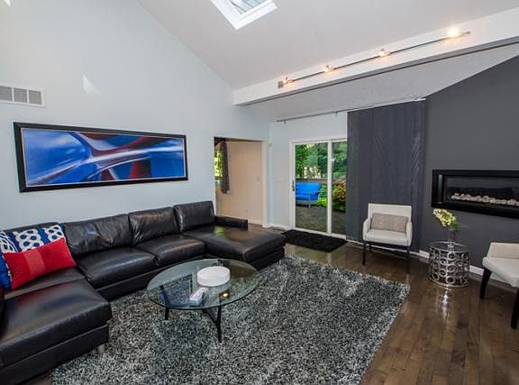 4th image of 51915 N Shoreham Ct