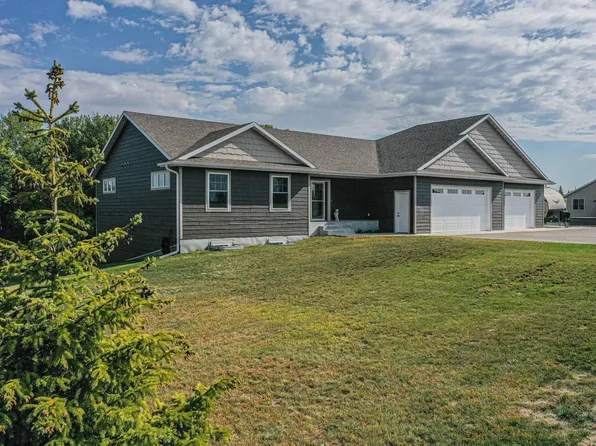2790 Country Estates Dr NW, Alexandria, MN 56308