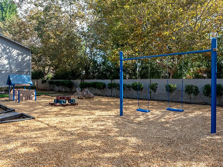 Almaden Terrace — Photo 12