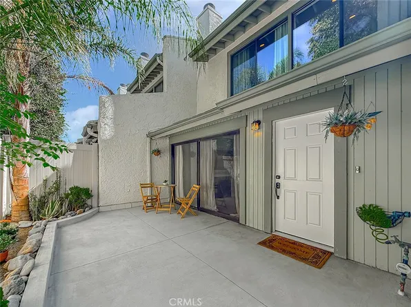5249 Colodny Dr Unit 7, Agoura Hills, CA 91301