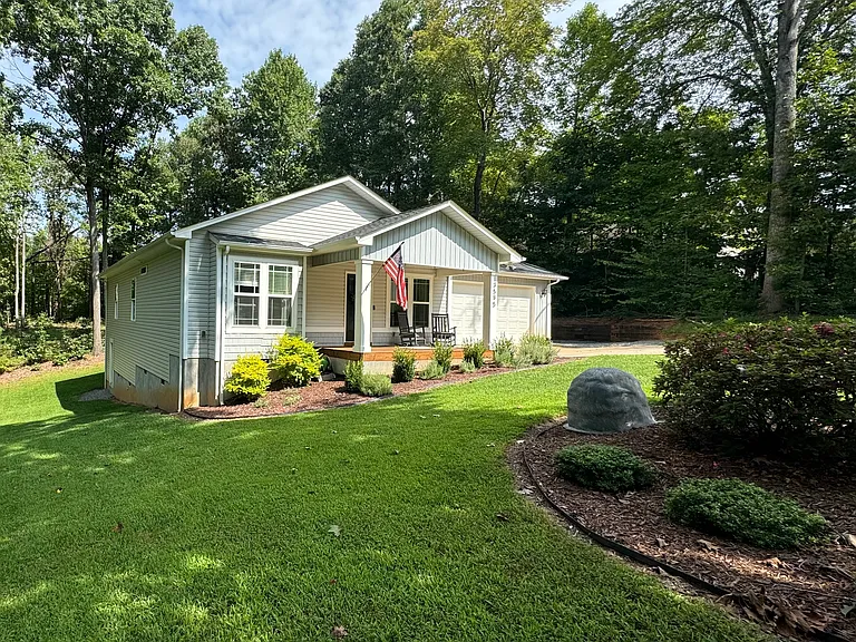 3595 Still Knoll Ln — Photo 2