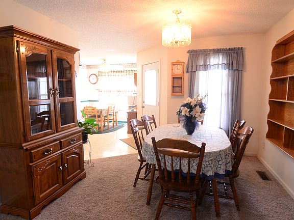 5th image of 1747 Butternut Dr
