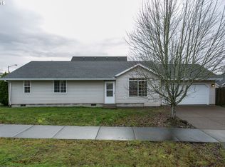 908 Hilltop Dr, Newberg, OR