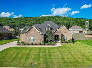 17 Taylors Brook Way SE, Gurley, AL 35748