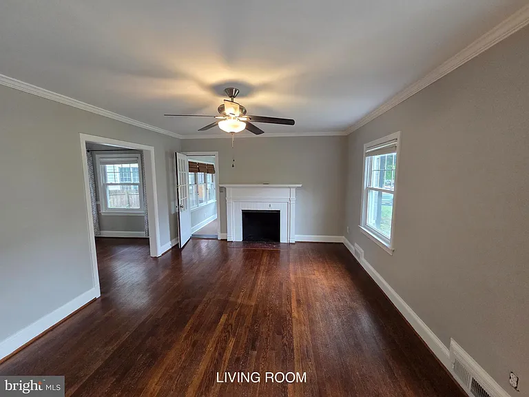 5528 Johnson Ave — Photo 5