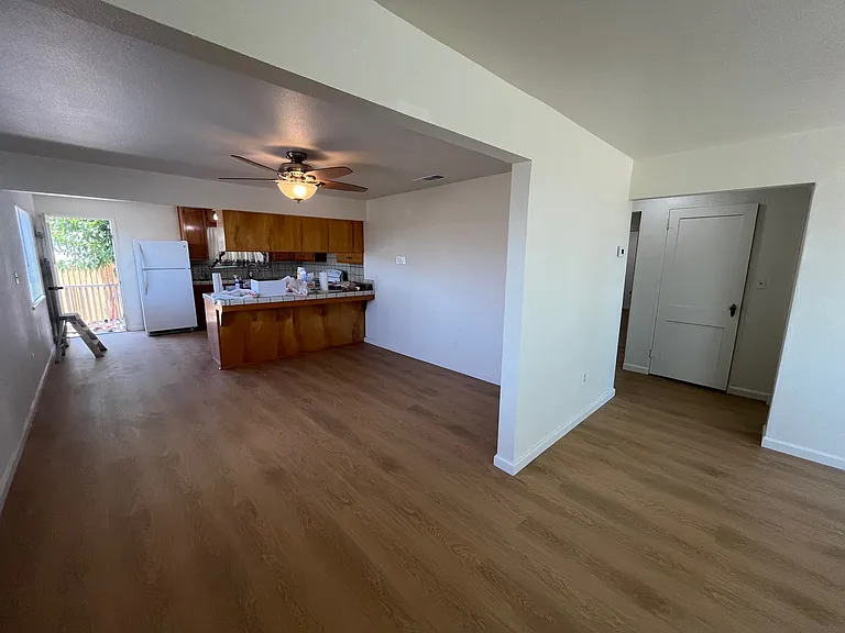18267 Canyon Rd — Photo 5