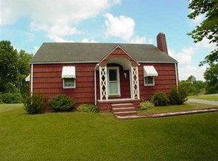 861 Washington Pike, Wellsburg, WV 26070