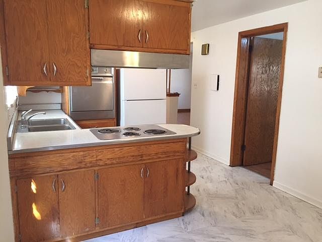 2nd image of 3053 S Harlem Ave #G