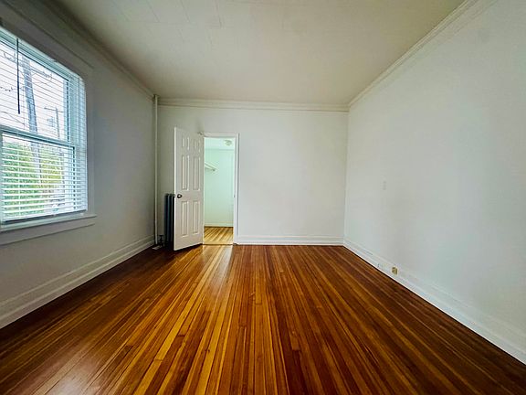 4th image of 79 Plainfield Ave #1