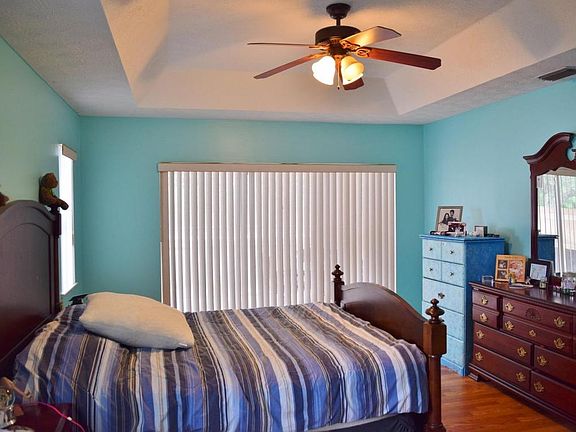 5th image of 5525 NW Manville Dr
