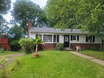360 Kneeland Road, New Haven, CT, 06512