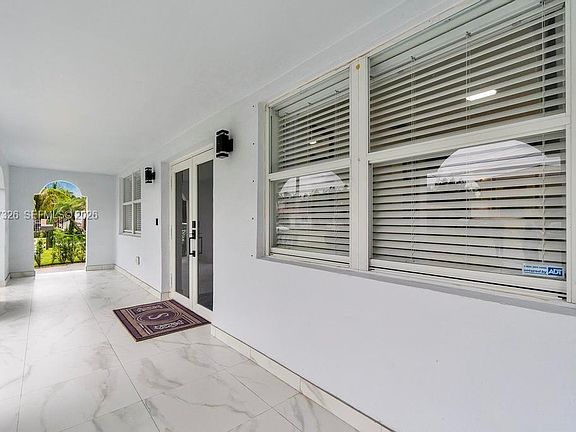 2nd image of 6471 SW 27th St