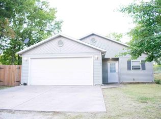 3108 Stone Rd, Merriam Woods Village, MO 65740