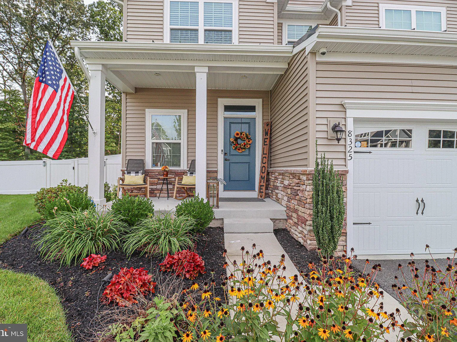 4 bed, 3.5 bath, 2457 sqft, $4,500 — Photo 3