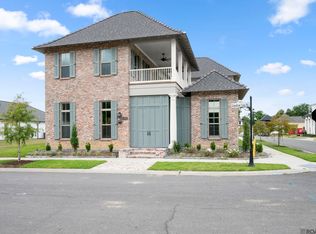 8638 Greenbrier Cove Rd, Baton Rouge, LA 70817