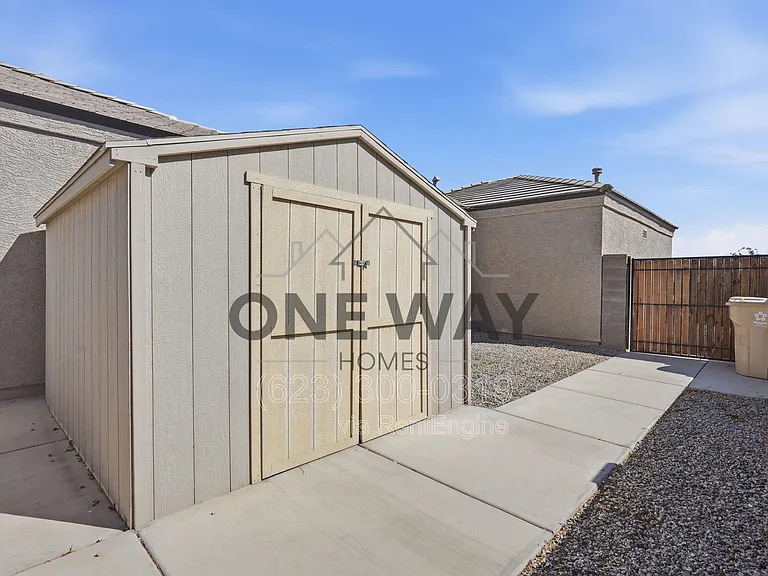 30558 W Clarendon Ave — Photo 39