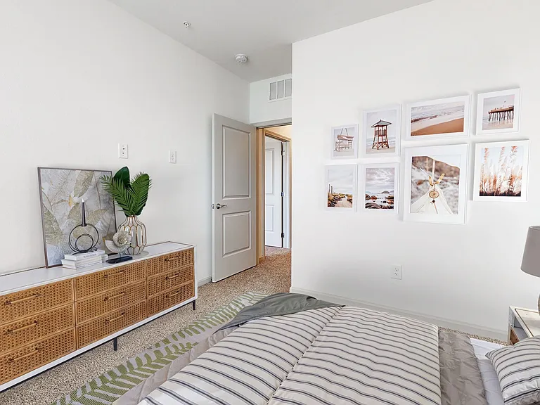 Ravella (Upper) - 3 Bed / 2 Bath - 1,676 Sq.Ft.
