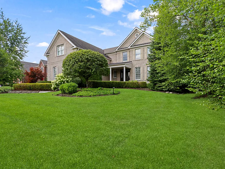 24303 Saybrook Ct — Photo 53