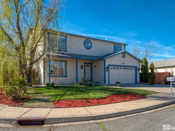 5828 Lightning Ct, Sun Valley, NV 89433