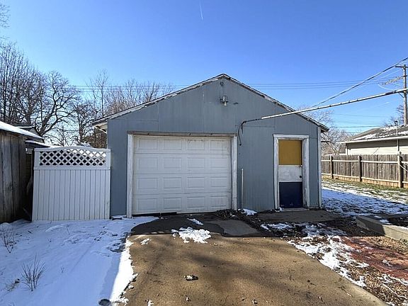 4th image of 406 S Blaine St