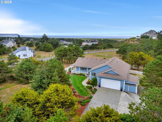 90114 Manion Dr, Warrenton, OR 97146