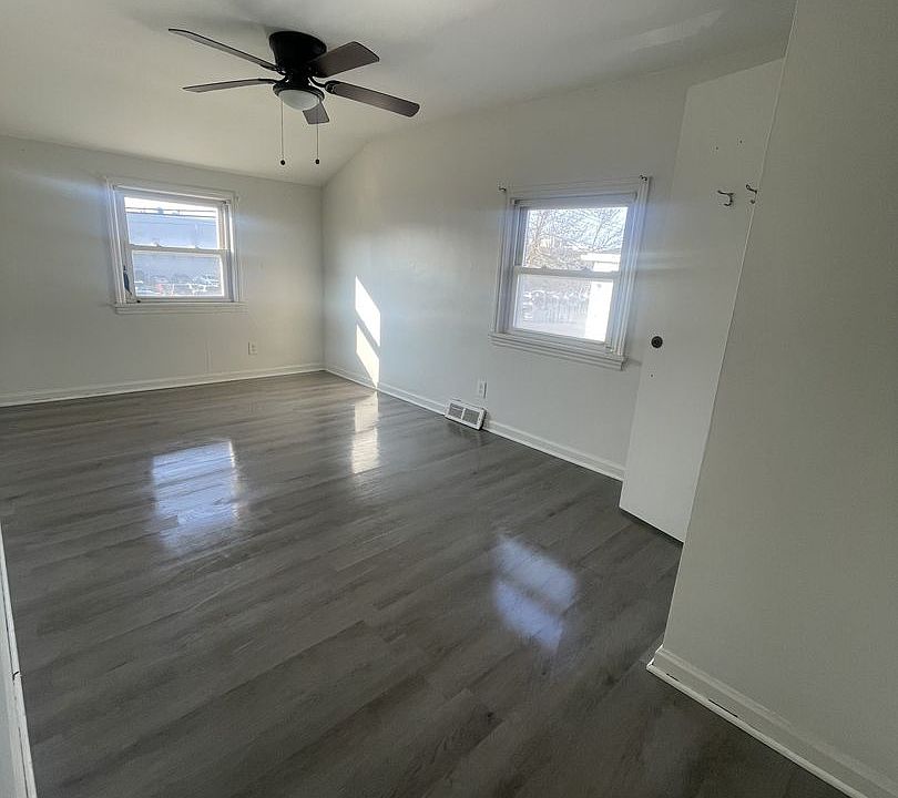 1st image of 326 Northland Ave