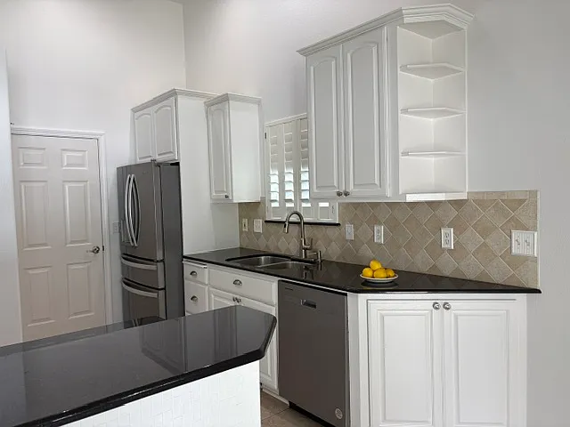 1256 W Edgewood Cir — Photo 9