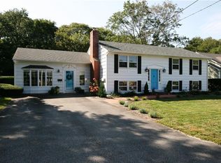 70 Oak St, South Kingstown, RI 02879