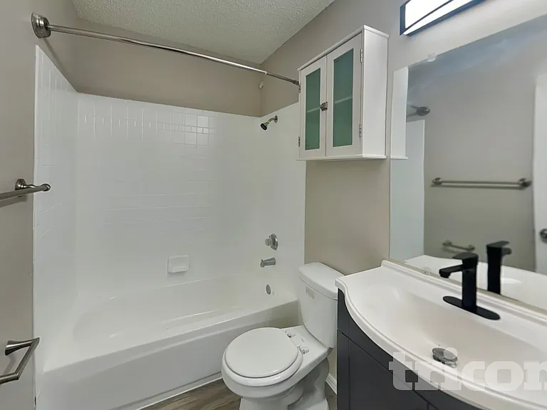 8030 Falcon Meadow Dr — Photo 10