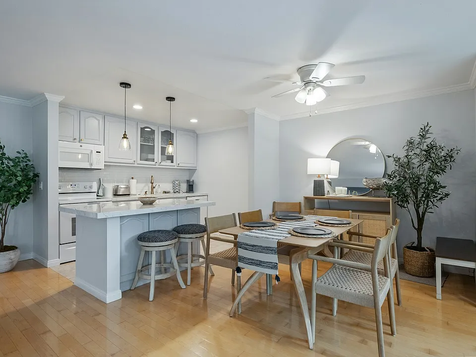 635 S Prospect Ave #101A