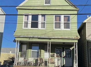 33 E 4th St, Bayonne, NJ 07002