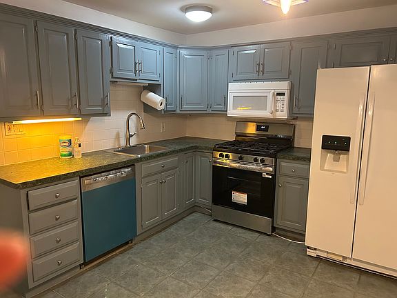 2nd image of 68 Fernview Ave APT 5