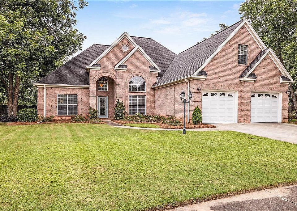 1st image of 504 Saint Marlo Dr