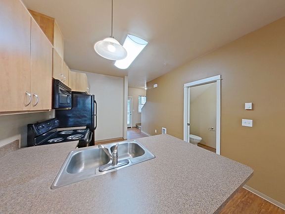4th image of 1155 Mill St #1157-4