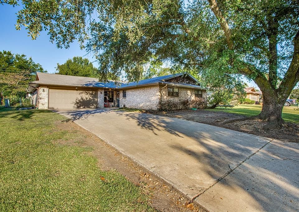 1st image of 525 Dean Dr