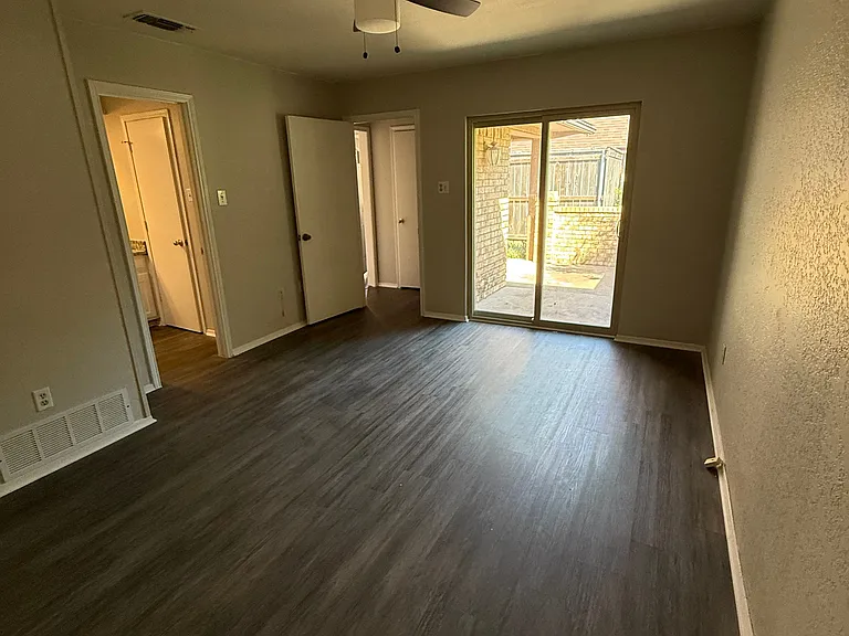 7412 Lemonwood Ln — Photo 13
