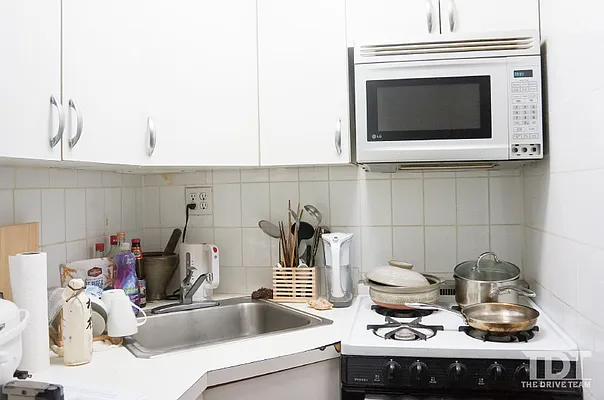 Rented by J Misrahi Realty Corp | media 17