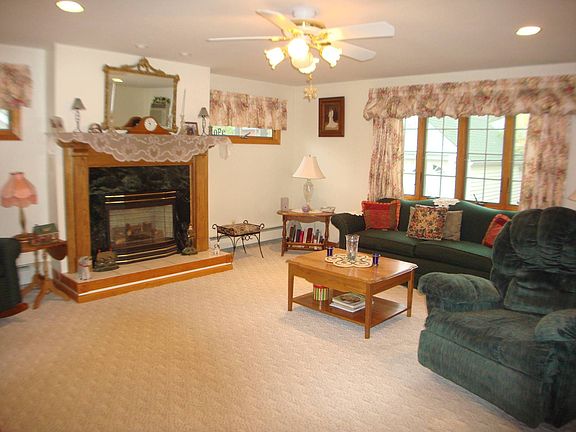 NEW FAMILY ROOM ADDITION WITH GAS FPL