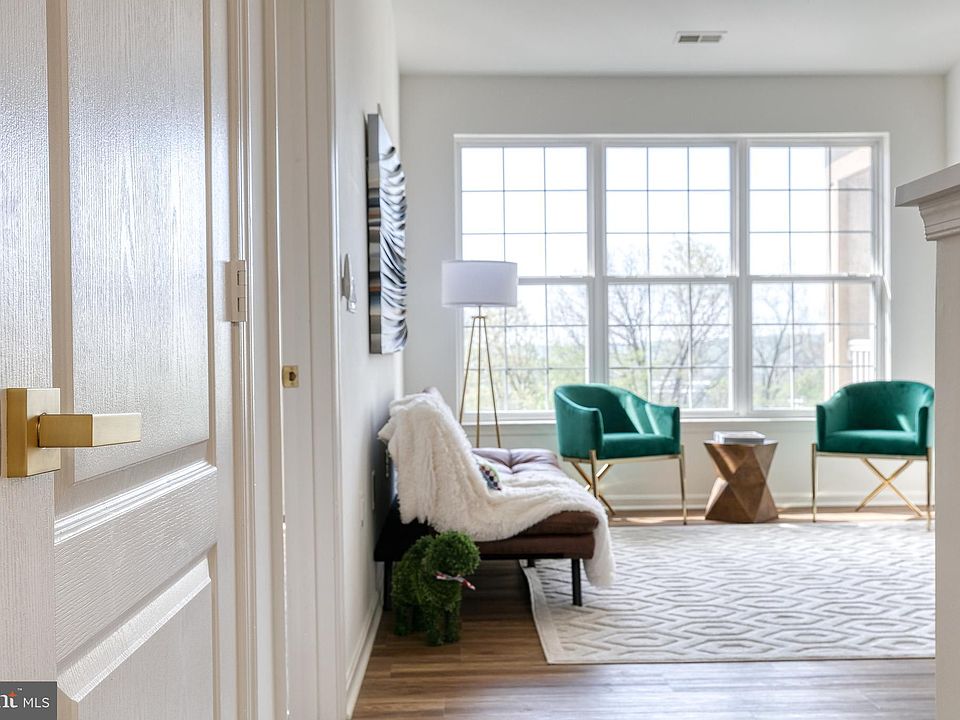 1st image of 400 Symphony Cir Unit 442E