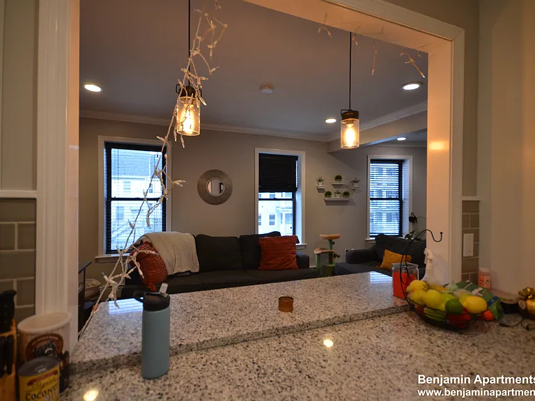 60 Florida St #1 — Photo 8
