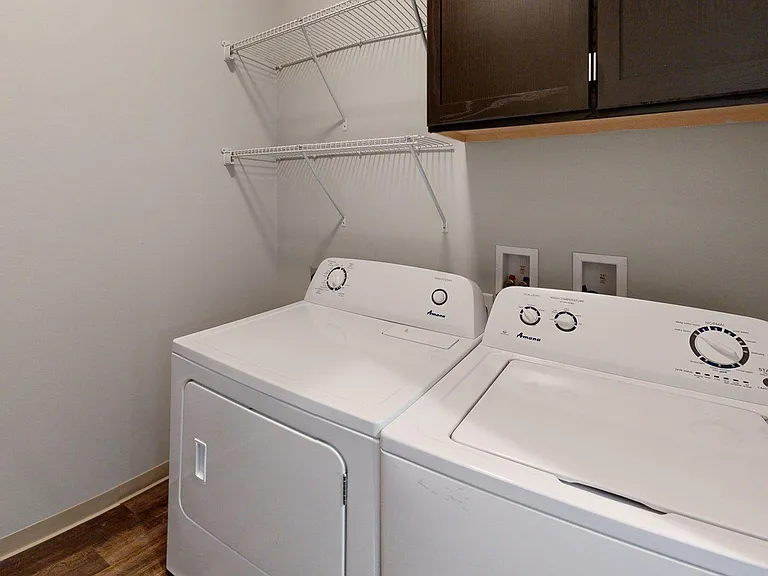 1C-Jeffrey-Park-Foundry-Laundry 1C-Jeffrey-Park-Foundry-Laundry