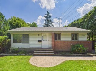 29 Dale St, Glenview, IL 60025