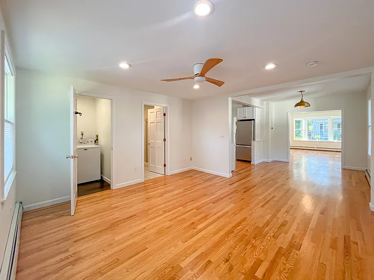 22 Crescent Ave — Photo 31