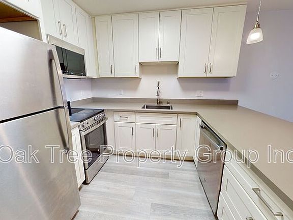 4th image of 351 Lester Ave #351-02B