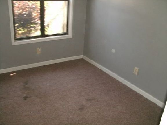 3rd image of 1404 River Landing Way