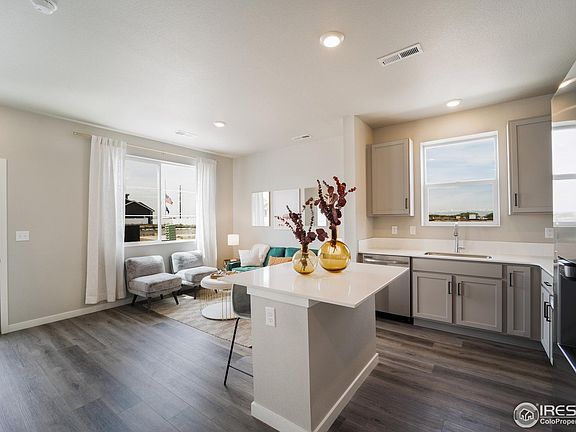 4th image of 406 Mountain Bluebird Dr