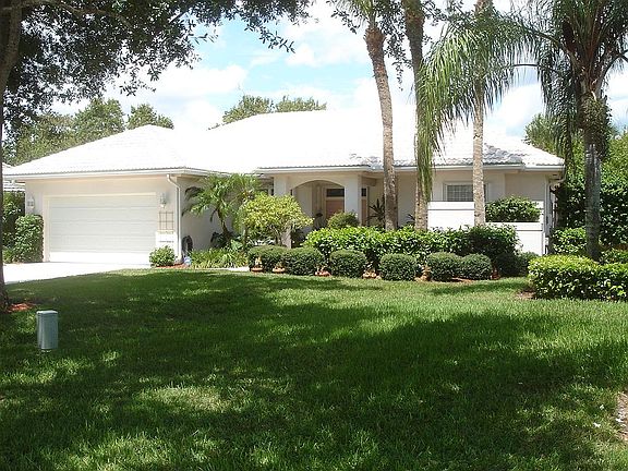 2nd image of 6090 Winding Lake Dr