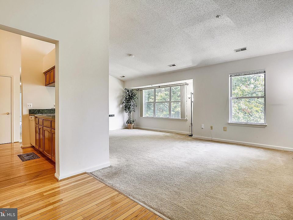 Wintergate At Longmead Condominiums 2600 Camelback Ln Silver Spring