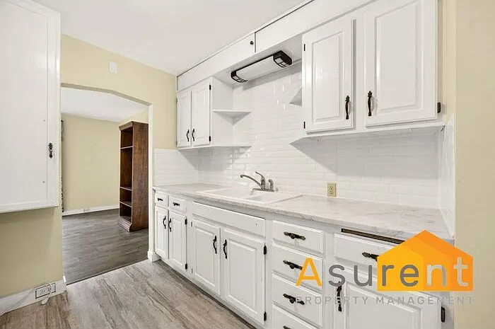 270 Morton St — Photo 8
